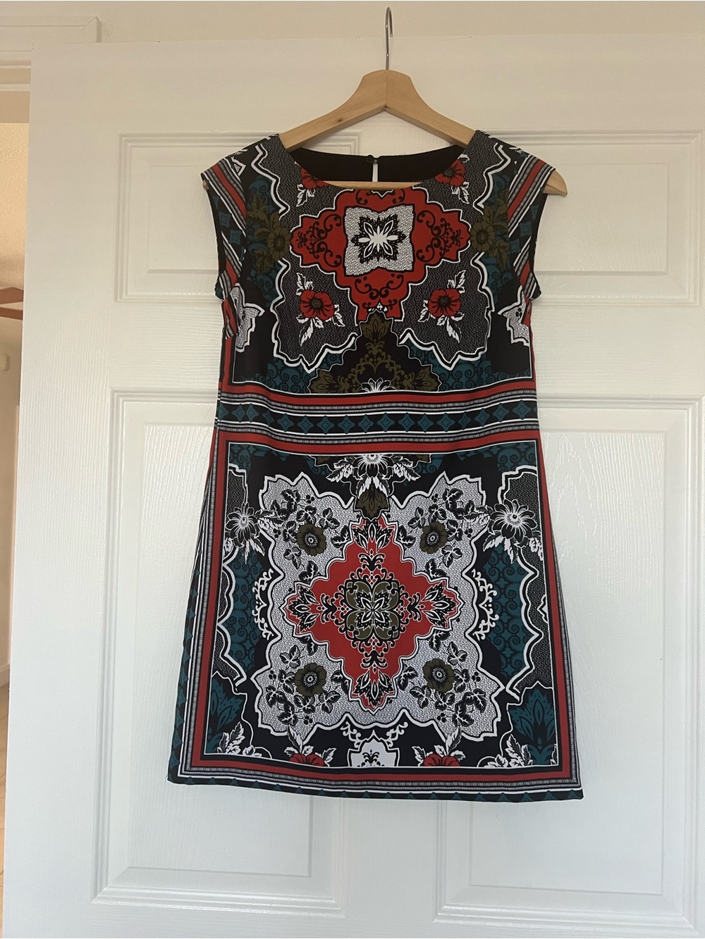 Banana Republic multicolor geometric print shift mini dress cap sleeves lined 00
